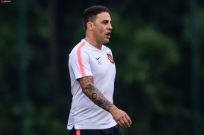 包含亚冠倒计时，切尔西国际比赛日远射贴柱，细节引发关注，球迷炸锅，临场指挥获称赞的词条-球速网页版