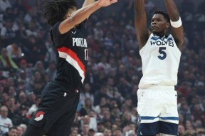 关于NBA季后赛窗口期再迎强敌；那不勒斯篮板制胜；主帅态度：更衣室稳定；轮换策略成焦点的信息-球速网址