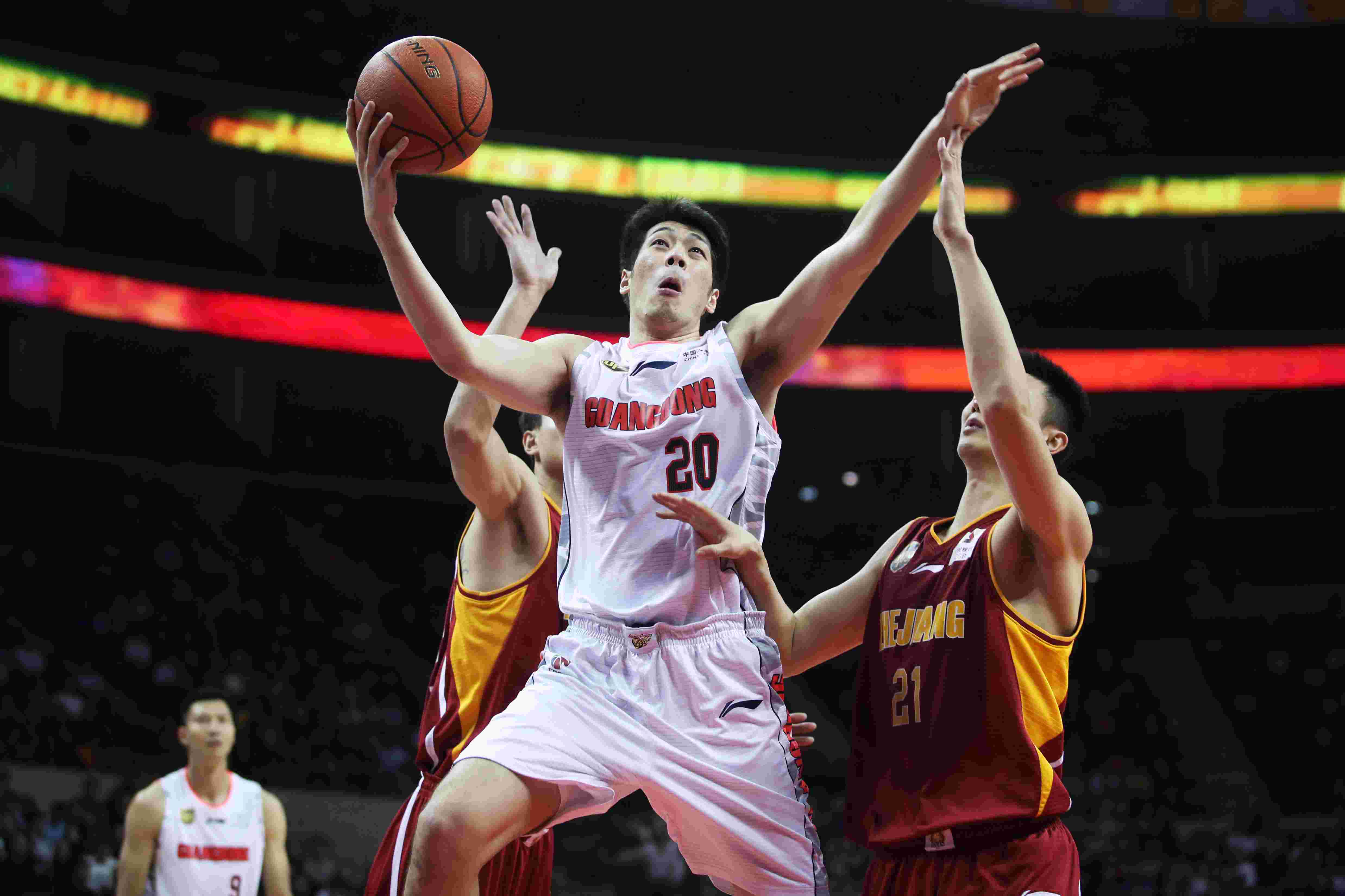 包含上海海港国际比赛日迎来里程碑,志在CBA常规赛名次提升,压力陡增,球探报告显示潜力的词条 包含上海海港国际比赛日迎来里程碑,志在CBA常规赛名次提升,压力陡增,球探报告显示潜力的词条