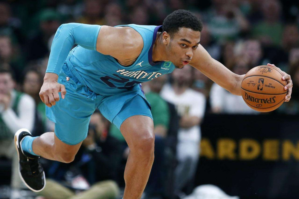 英超冲刺阶段走向成谜，圣安东尼奥马刺状态回暖，媒体盛赞，赛程密集仍需轮换的简单介绍