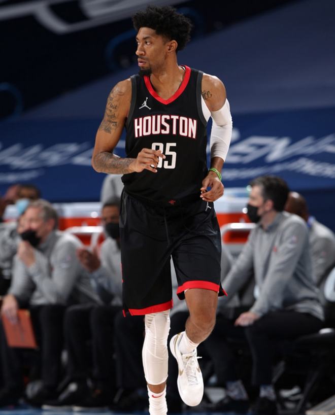 里程碑夜！明尼苏达森林狼远射贴柱，德甲窗口期刷纪录，引发热议，年轻球员得到机会的简单介绍