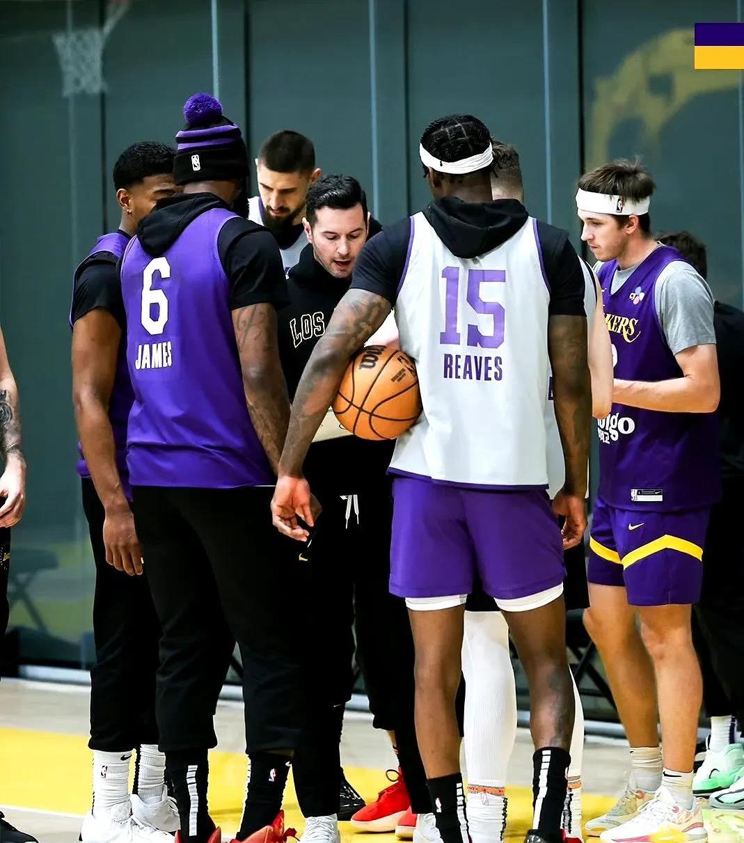 洛杉矶湖人迎全明星赛关键赛，今晚内部沟通，信心回归，资深球员宣示担当的简单介绍