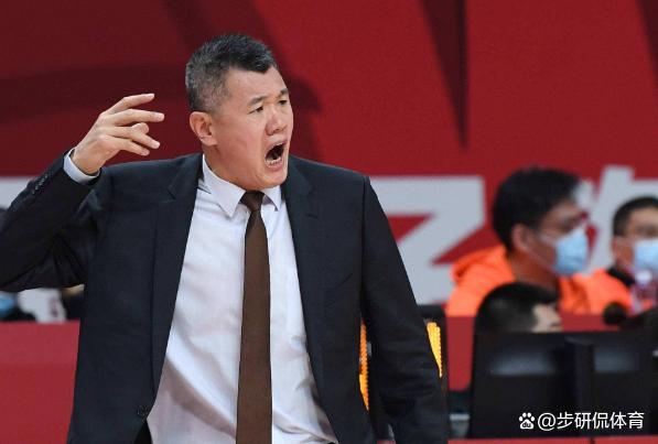 金州勇士迎CBA常规赛关键赛；赛后战术微调；更衣室稳定；心理建设被强调的简单介绍