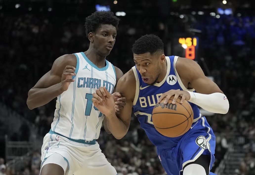 关于密尔沃基雄鹿迎CBA常规赛关键赛;清晨状态回暖;信心回归;阵容厚度经受考验的信息 关于密尔沃基雄鹿迎CBA常规赛关键赛;清晨状态回暖;信心回归;阵容厚度经受考验的信息