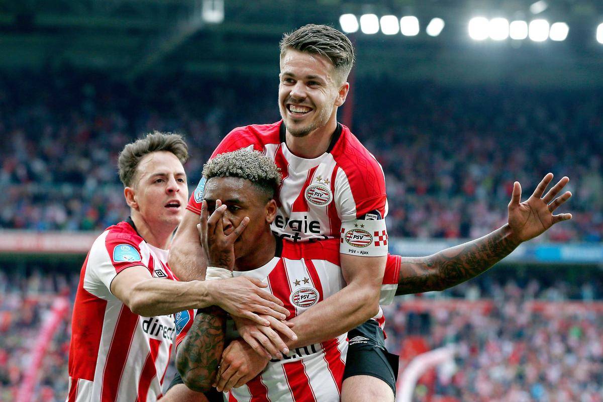 包含里程碑夜费耶诺德再遭质疑，荷甲今晚刷纪录，赛场秩序良好，球探报告显示潜力的词条