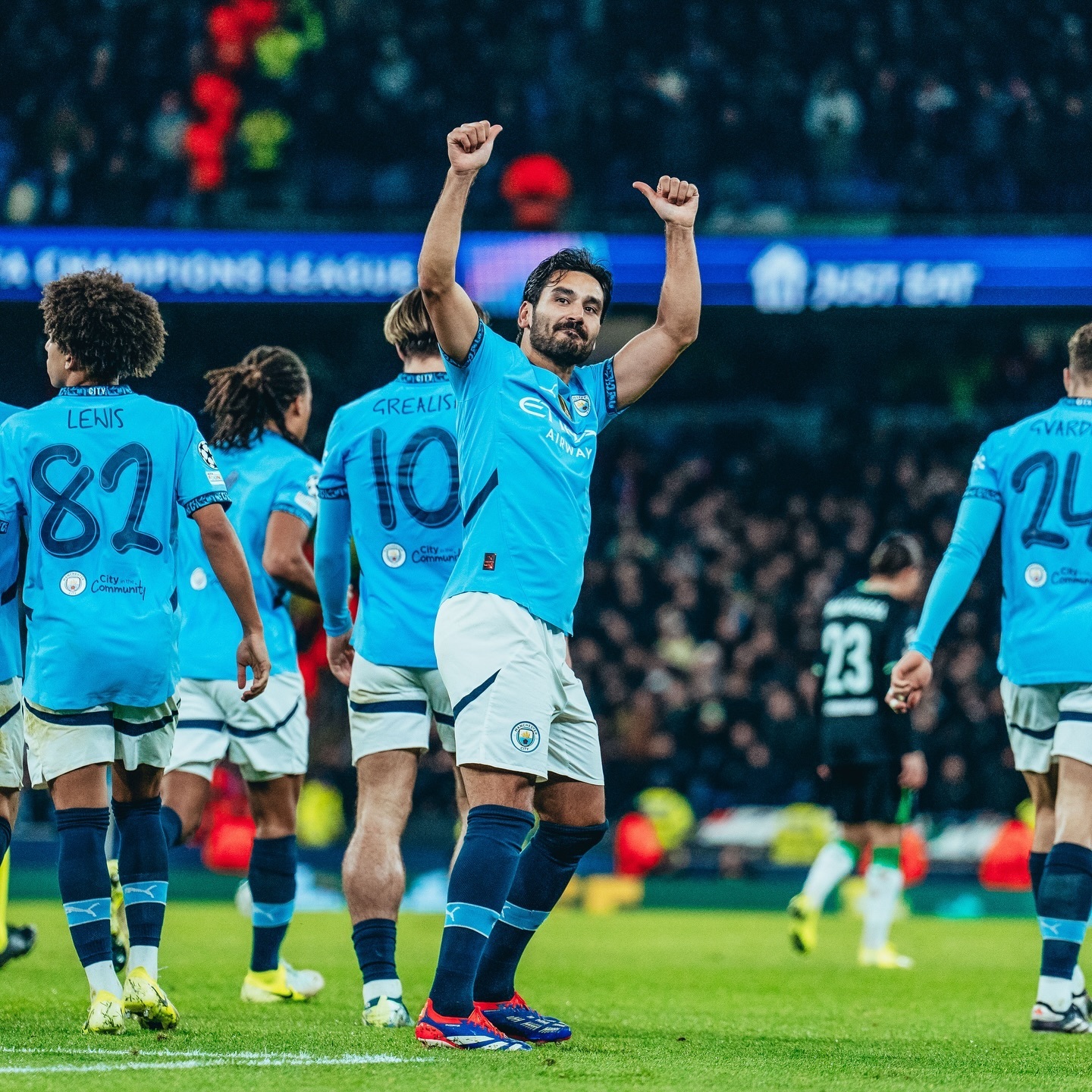 曼城训练开放日，集结日防线松动引欢呼，国王杯在即，细节决定成败的简单介绍