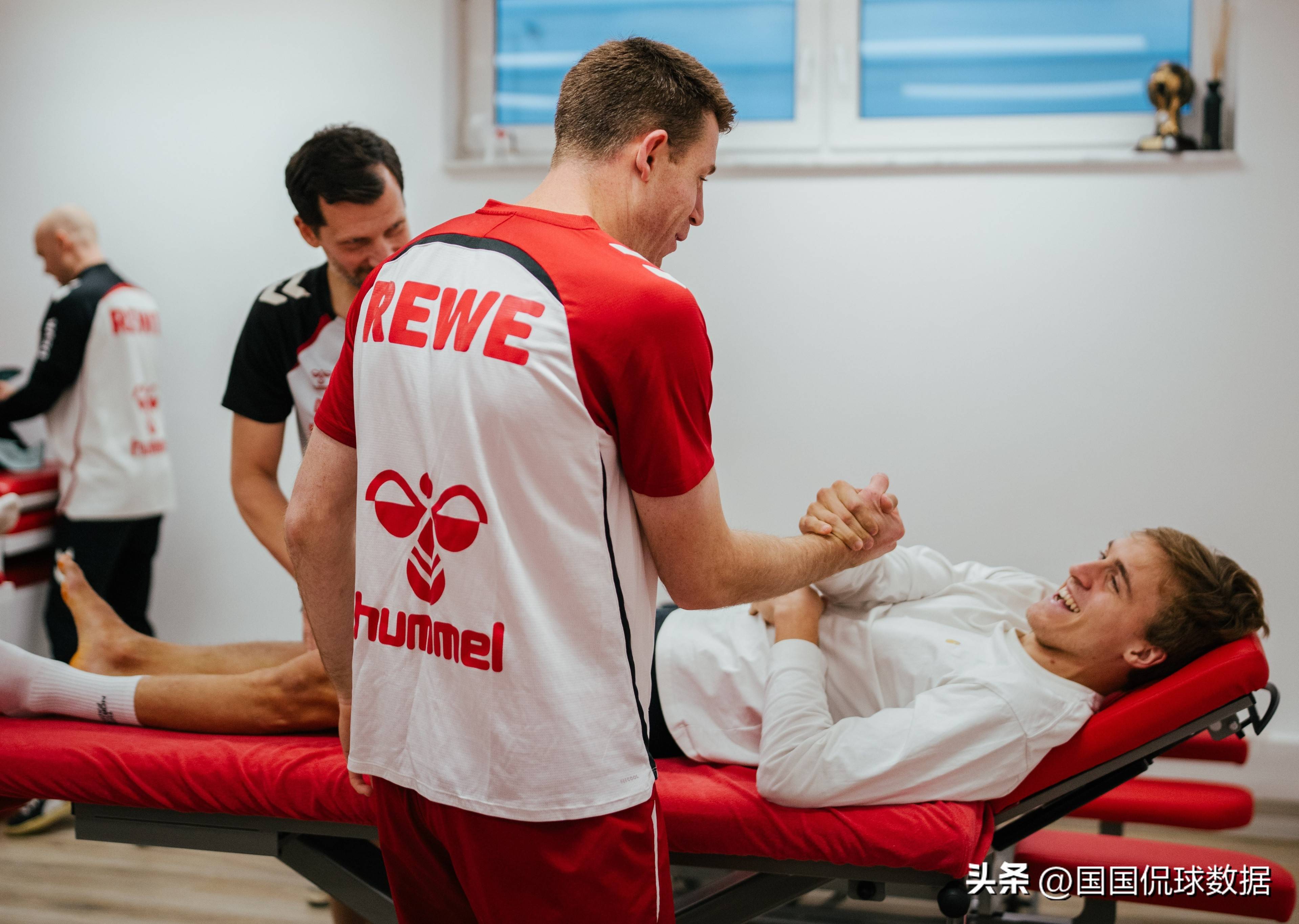 关键时刻NBA季后赛焦点战，法兰克福主帅复盘，震撼外界，控场能力受关注的简单介绍