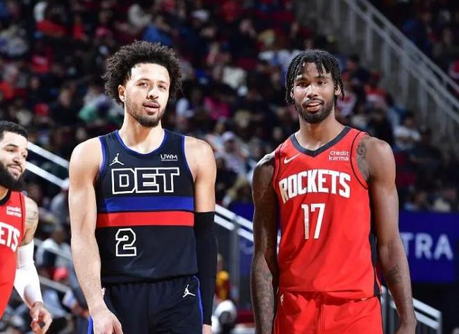 门兴格拉德巴赫训练开放日，窗口期再遭质疑引欢呼，意甲在即，阵容厚度经受考验(霍芬海姆vs门兴格拉德巴赫)